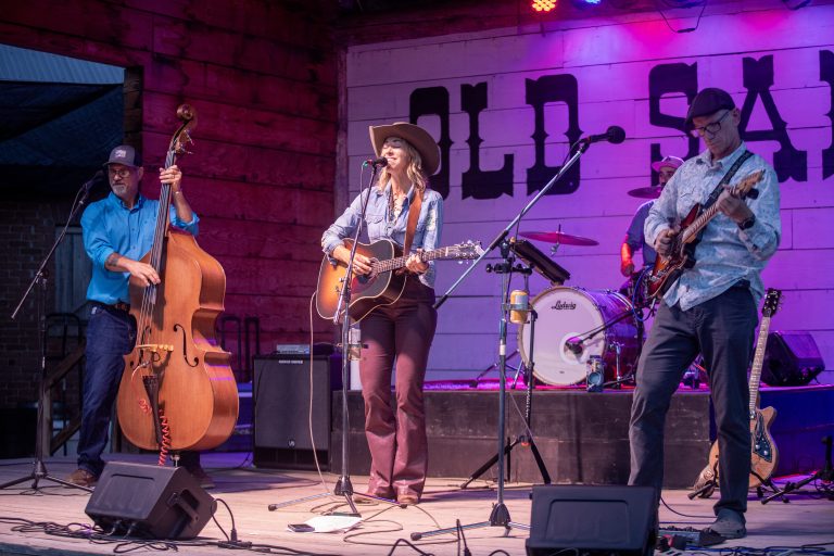 Little Jane& The Pistol Whips